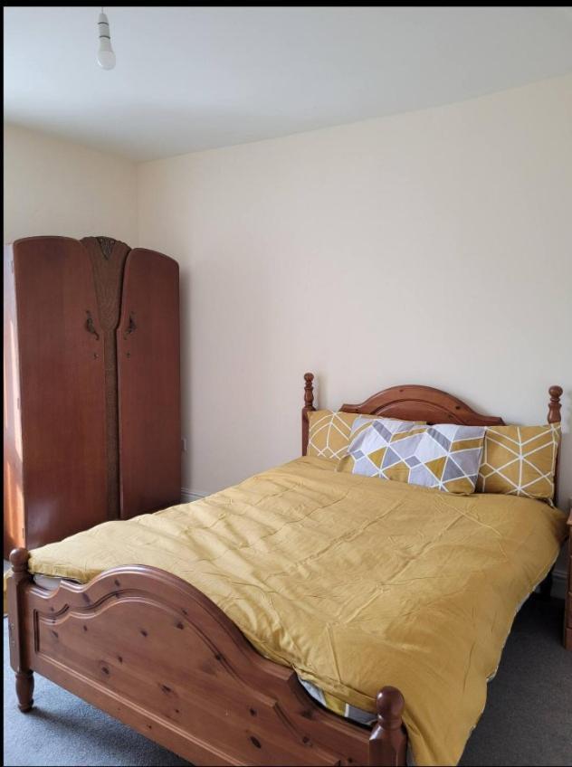 Nice Double Bedroom Near Qmc นอตติงแฮม ภายนอก รูปภาพ